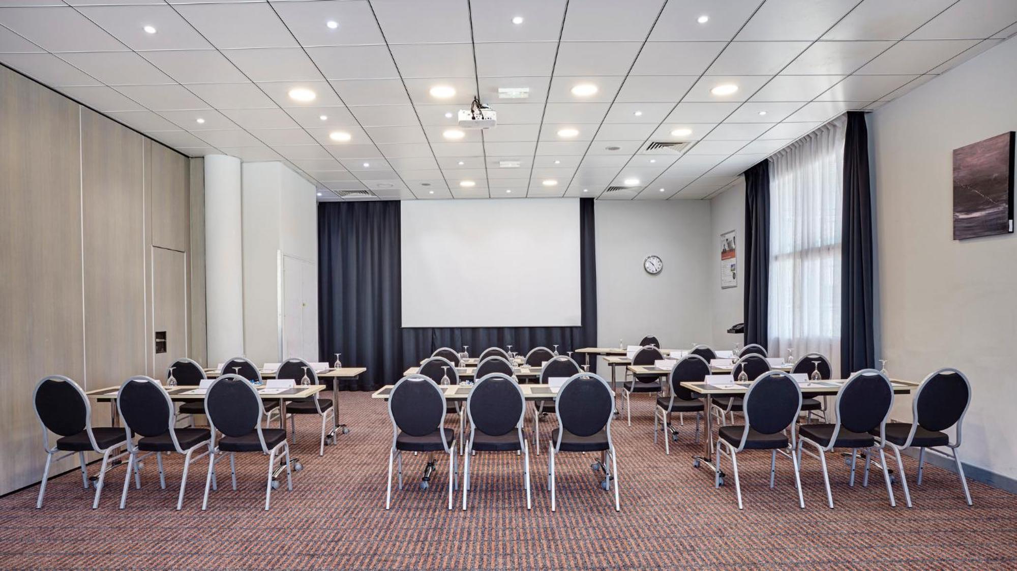 Holiday Inn Toulon City Centre By Ihg Екстер'єр фото