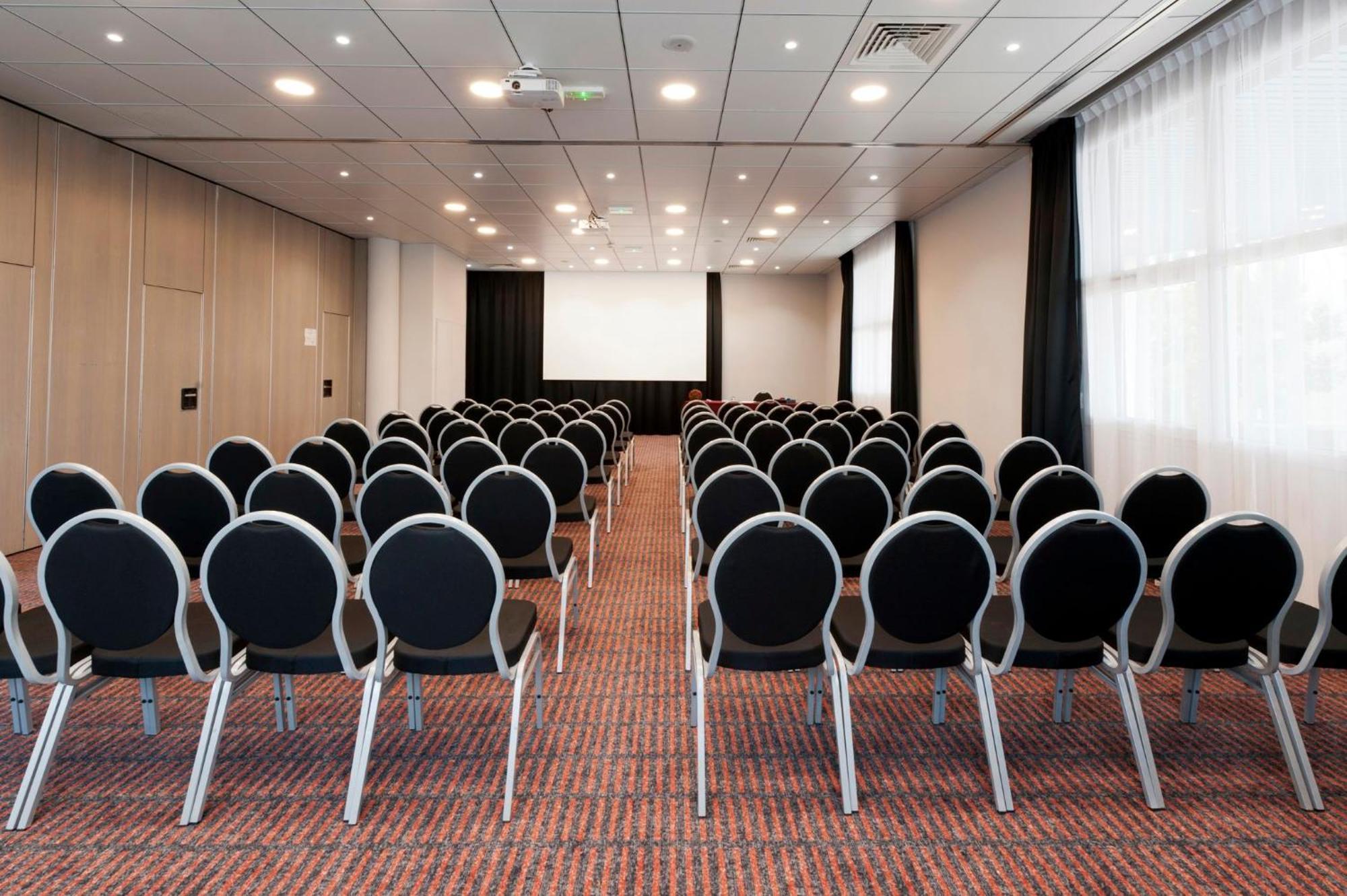 Holiday Inn Toulon City Centre By Ihg Екстер'єр фото