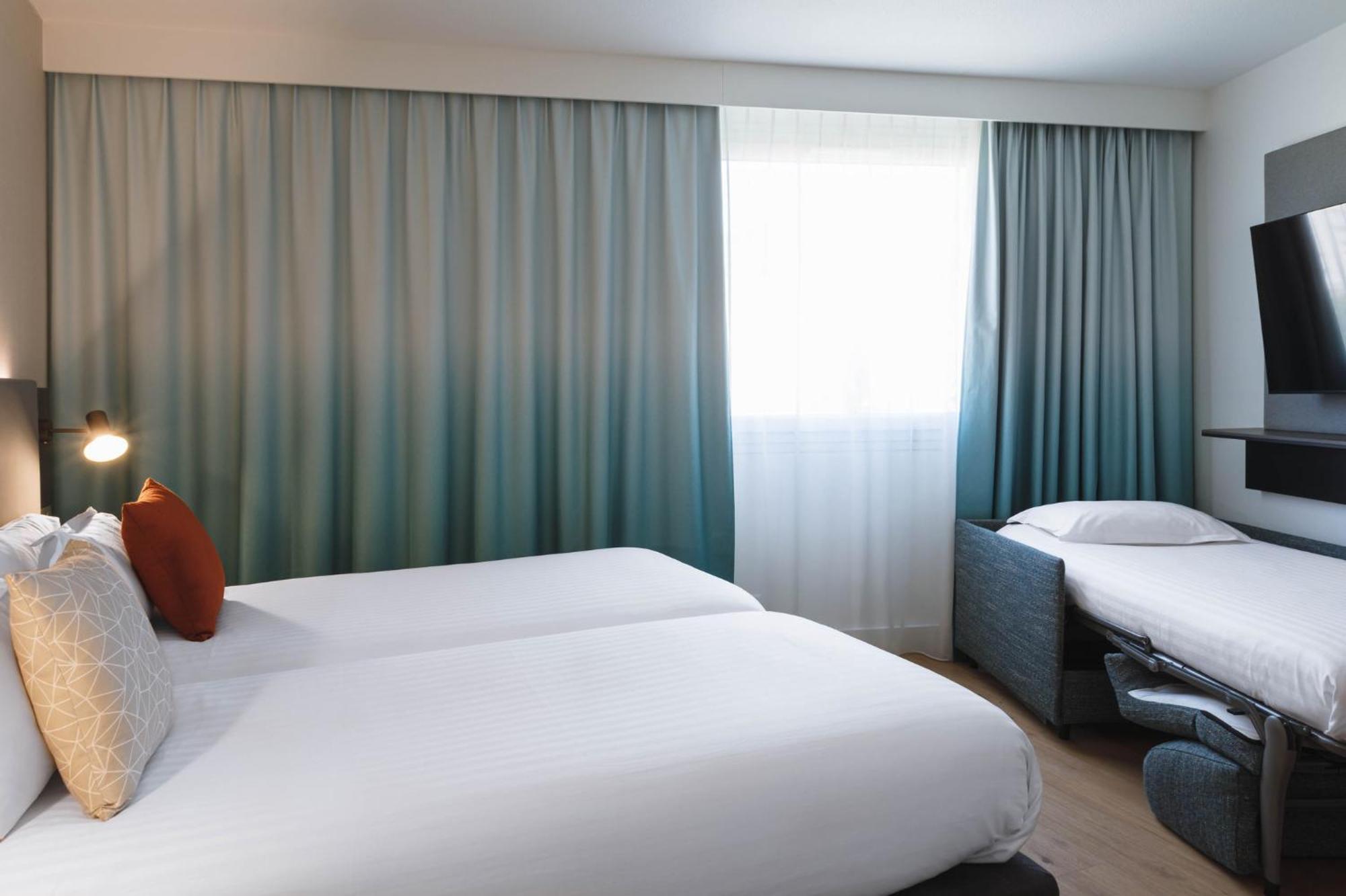 Holiday Inn Toulon City Centre By Ihg Екстер'єр фото