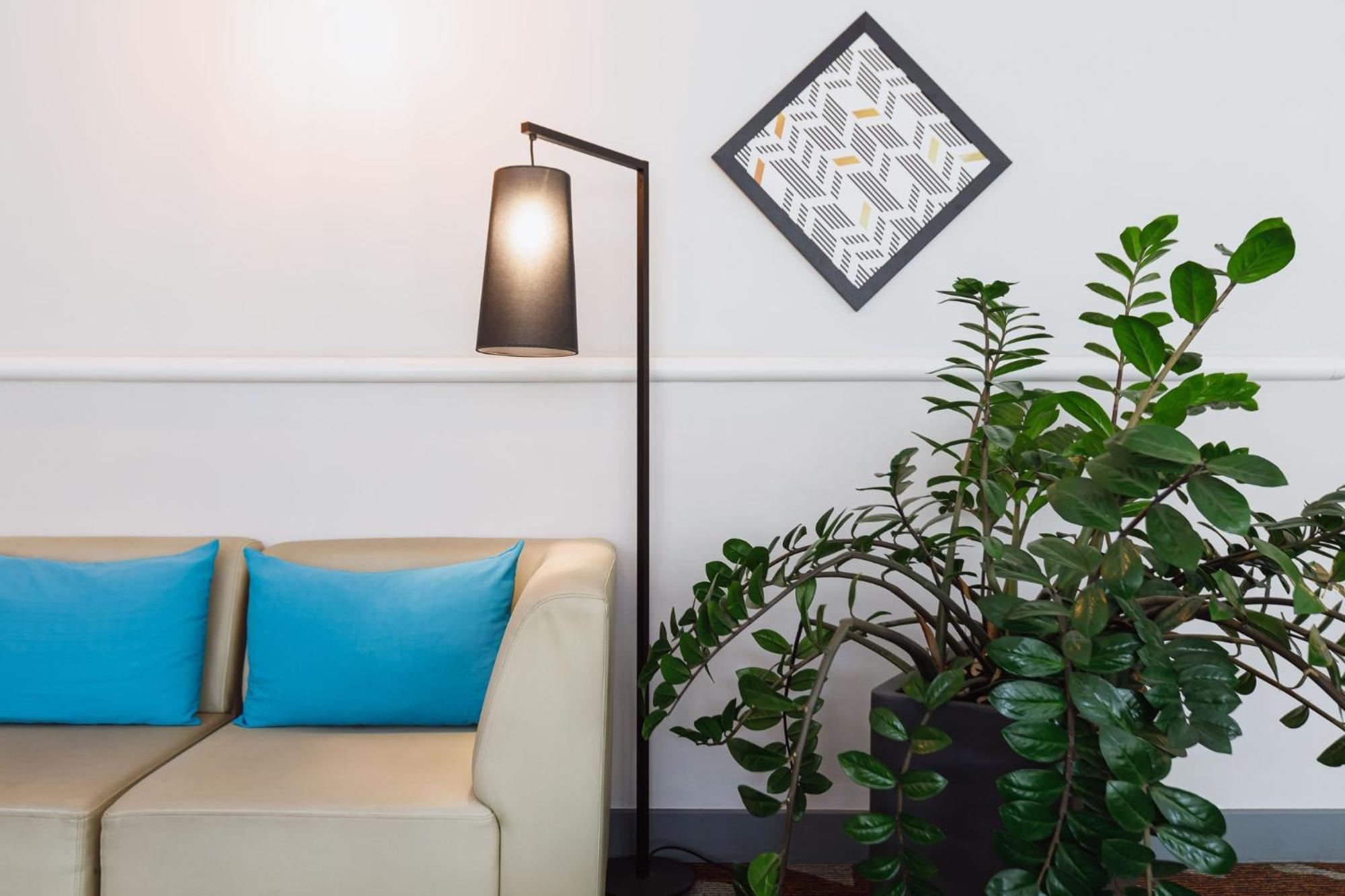 Holiday Inn Toulon City Centre By Ihg Екстер'єр фото