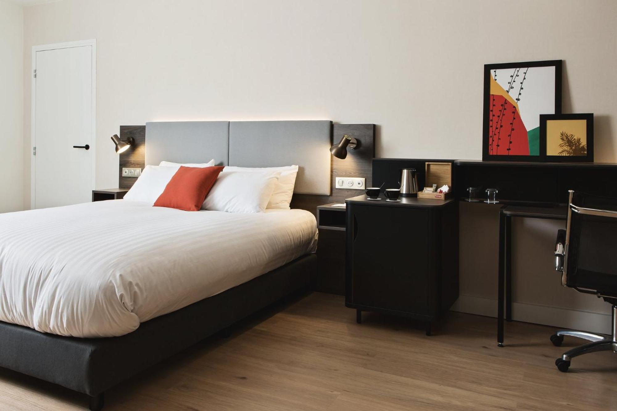 Holiday Inn Toulon City Centre By Ihg Екстер'єр фото