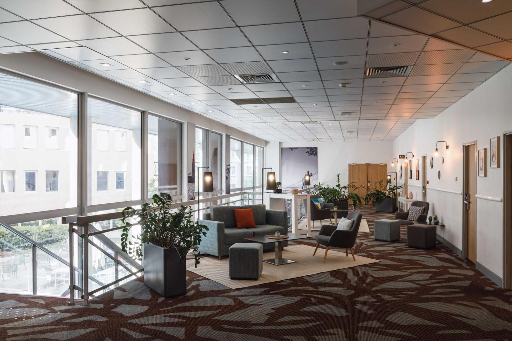 Holiday Inn Toulon City Centre By Ihg Екстер'єр фото