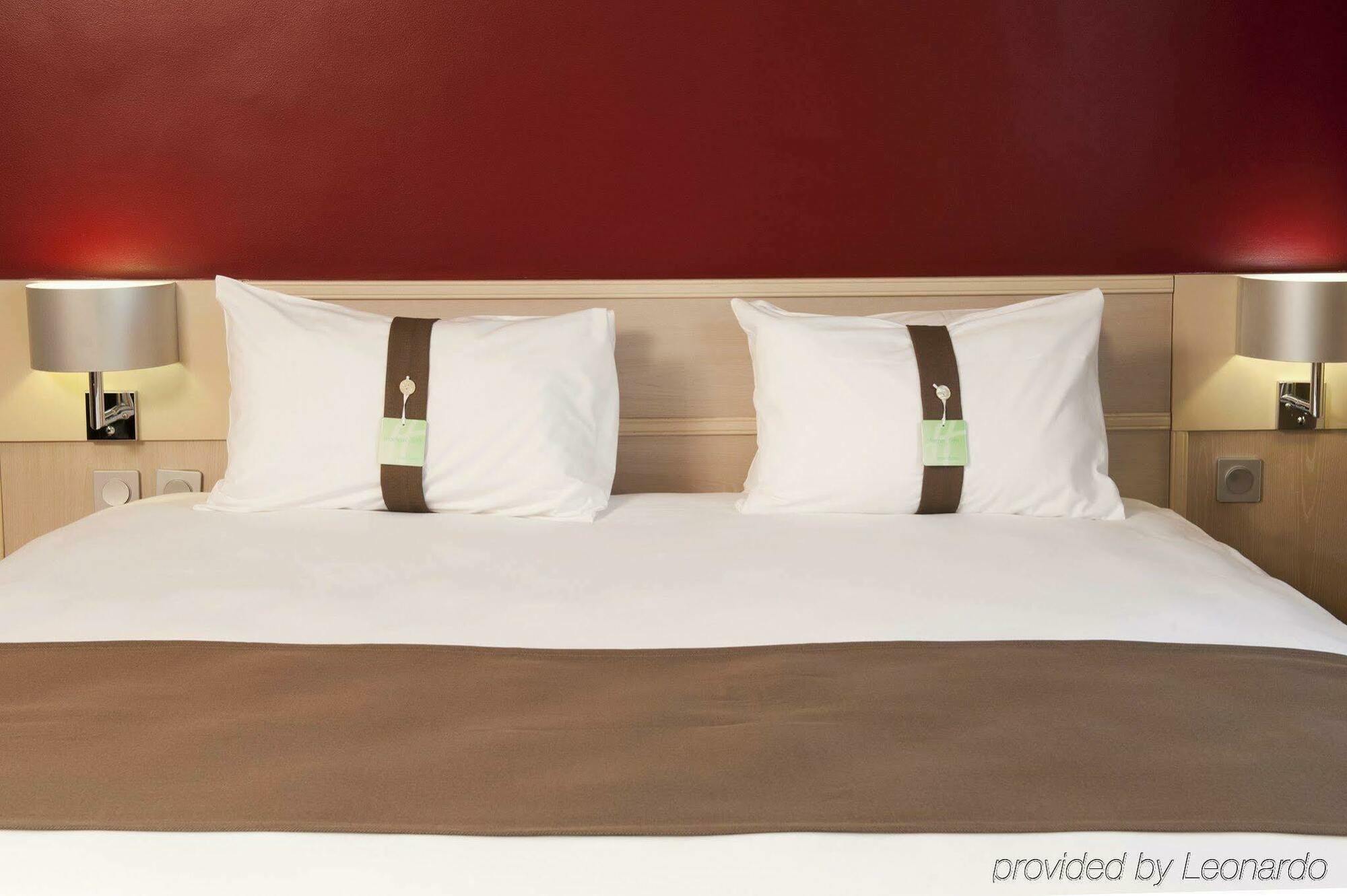 Holiday Inn Toulon City Centre By Ihg Екстер'єр фото